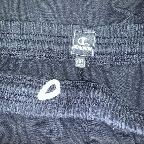 Champion‎ Vintage Sweat Shorts Men’s Size  XXL Navy Blue Stretch Lightweight - Picture 3 of 5